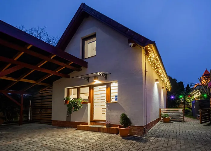 B48 Duplex - A Kerti Haz